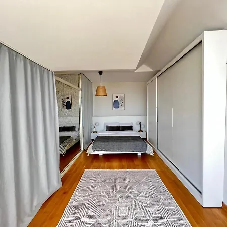 Luxury Penthouse, Sea View&terrace, Ac,lift,taksim * Isztambul